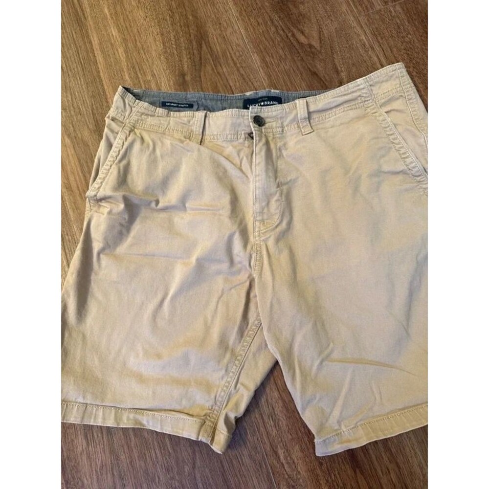 Lucky brand short size 34